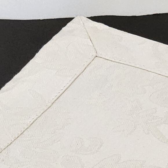 Set of 8 Waterford Wiltshire Ivory Placemats 77104 ~ 19x13” Elegant Table Decor - Picture 14 of 16